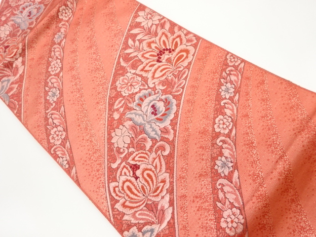 曲線に花唐草模様織出し名古屋帯